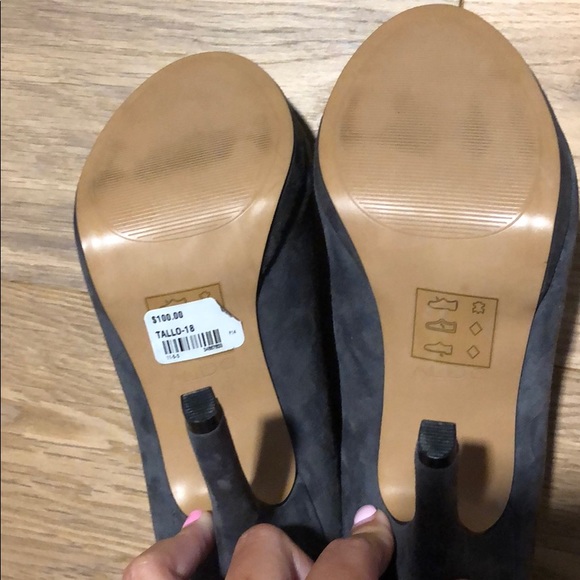 Aldo Grey Booties - Picture 2 of 2